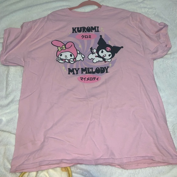 Sanrio tee - Picture 1 of 2